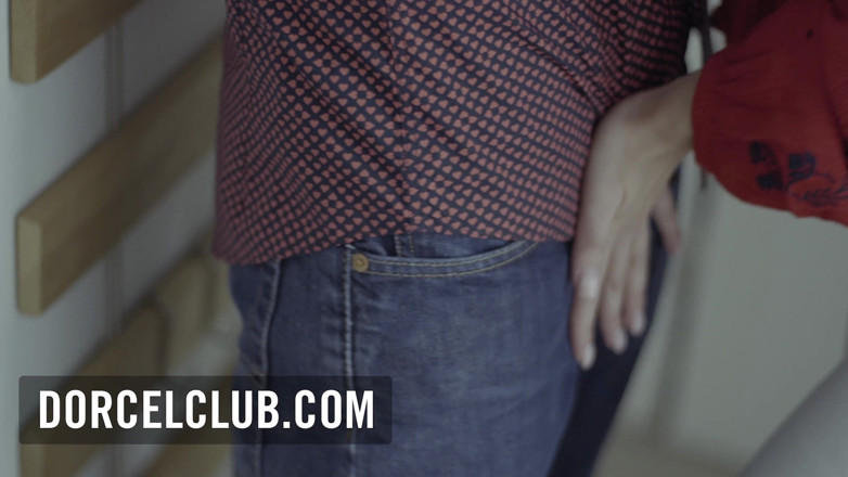 Dorcel Club: Şehvetli genç Sybil ile tutkulu sahne