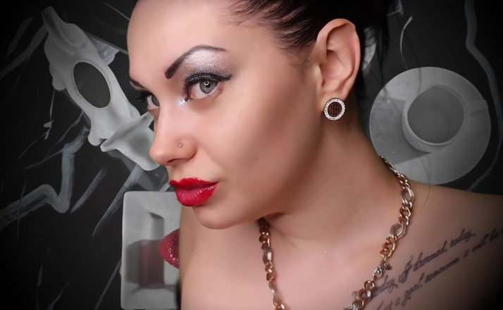 Goddess Misha Goldy: Lipsberry svádění! Uctívání, masturbace a sperma! JOI