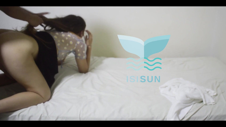 Isis Sun: Блондинка-рогоносець, хто вона?