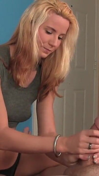 La lenta esplosione di shzanna east con una sega sega