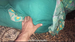 Desiwife: Aku lagi asik fingering memek merah mudaku sampai orgasme