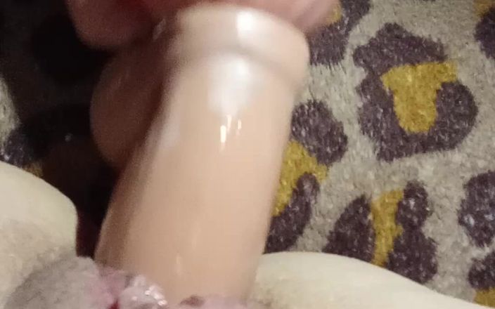 AgathhaA: Dildo, nowe zabawki dla przyjemności