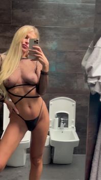 Zlata Shine