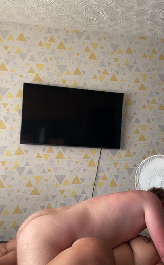 Filthy British Couple: Říkám tátovi, že je lehká děvka, nutí ho stříkat do mé špinavé...