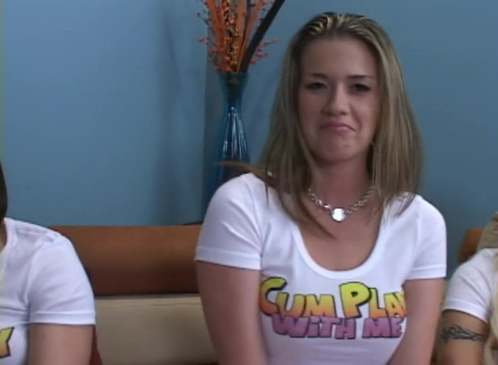 Watch Dirty Movies: College sovsal avsugning party heta 20 åriga slampor suger kuk frenesi