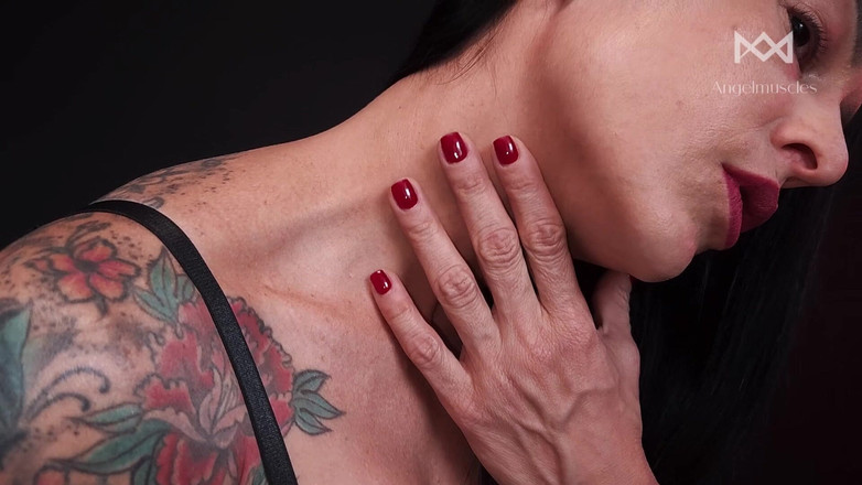 Angelmuscles: Dominatrice, contrôle des veines, talons et compte à rebours final