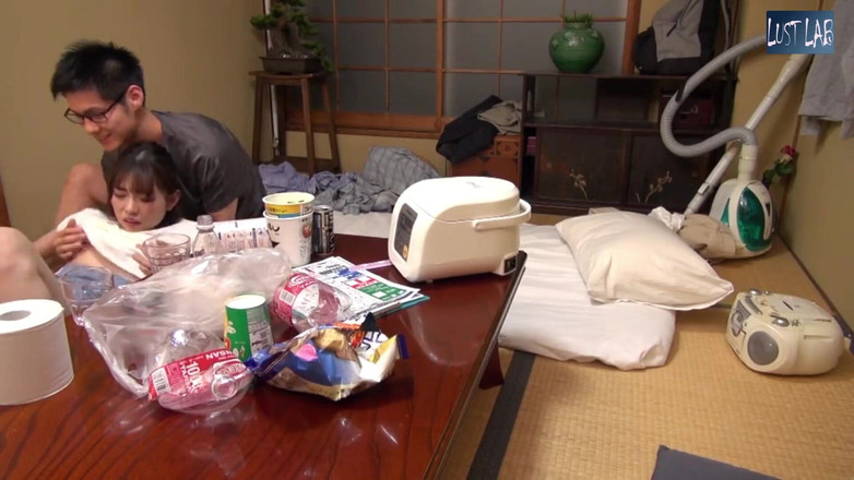 Lust lab: Dokuczający żonaty sąsiad przekracza granicę, gdy napięcie zatrzaskuje i kontrola cicho...