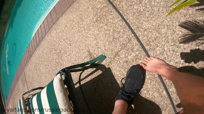Russie Goodboy: Jay Taylor Fucks Boy Bb by the Pool