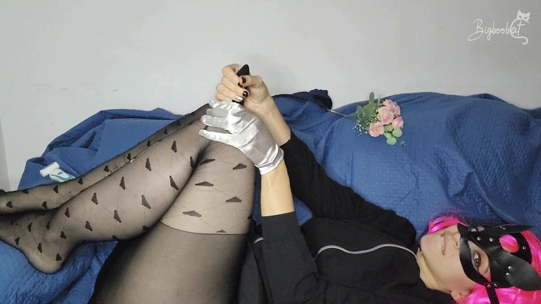 BigBoobCat: Küçük Maskemi Giyerken Büyük Göğüslerimi Azdırmamı Izle