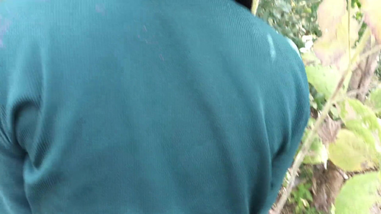 Raniki chut: Village girl tight pussy outdoor sex video, beautiful village girl...