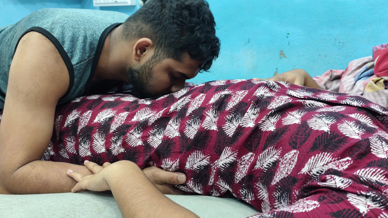 Vaigavarun45: Romanticismo con tette pressa e sfregamento della figa