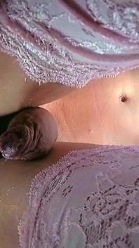 Perempuan jalang mengalir dan menitis ratu Precum 3