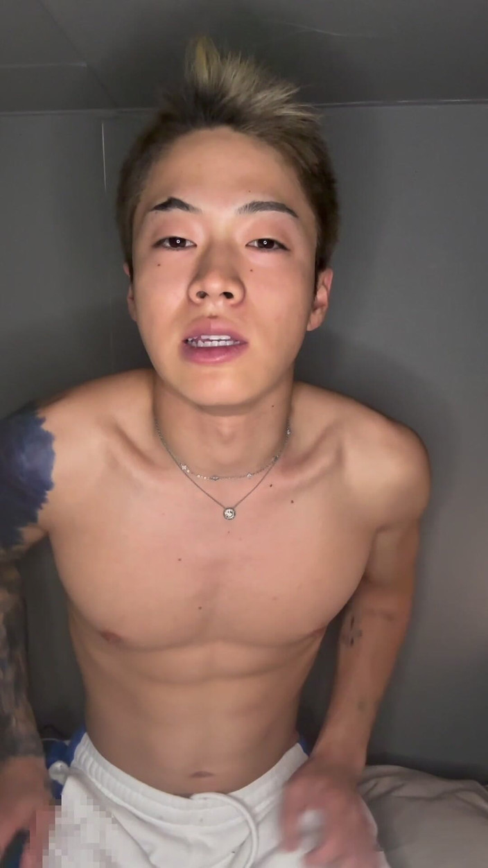 Mochi Boys: Boy Tastes His Own Cum