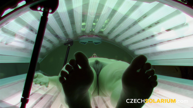 Czech Solarium: Solarium Ceko 52: model bugil di depan kamera seksi di solarium