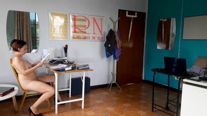 Regina Noir: Naked employee in the office