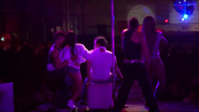 Out Sexxx: La Stripper