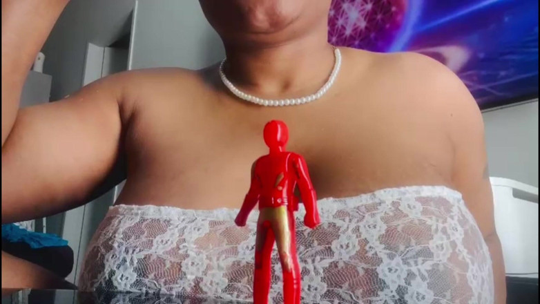 Maeling: Tiny Super Hero Breast