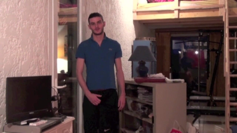 Gaybareback: Сексуальний красунчик відтрахав b John Despe