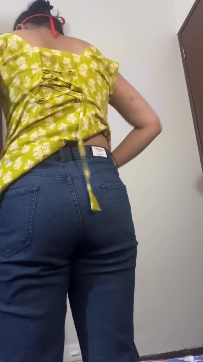 jackfucks: La esposa se abre. La esposa lo ha desnudado todo.
