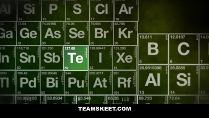 Team Skeet: 큰 엉덩이 십대 Taylor Reed는 남친의 뒤에서 놀람을 당합니다.