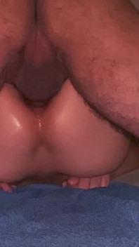 La MILF De Al Lado Abre Sus Piernas Parte 9