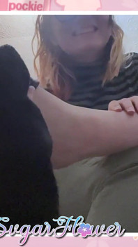 POV : Tu te baises pour voir mes pieds puants