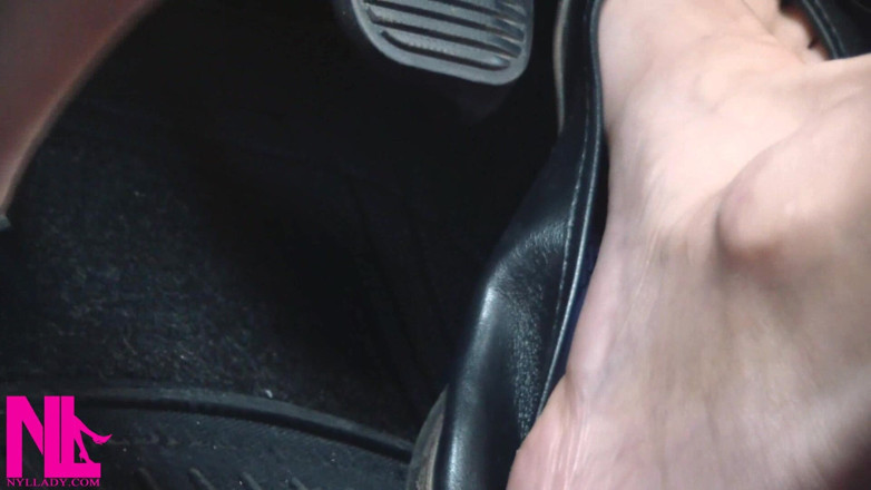 Nyllady: Revving and Driving in Black Leather Flats on Barefeet