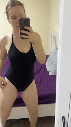 SweetLucy96: Pakaian renang hitam