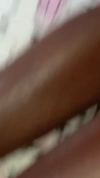 Istri sange ini dientot habis-habisan sama kontol besar pria kulit hitam bagian 1
