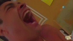 Naughty anal fuck: Hluboké anální výstřik jsou vše, co je potřeba k tomu,...
