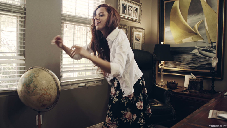 Teenfidelity: Tight Redhead Teen Vanna Bardot Is a Perfect Office Assistant