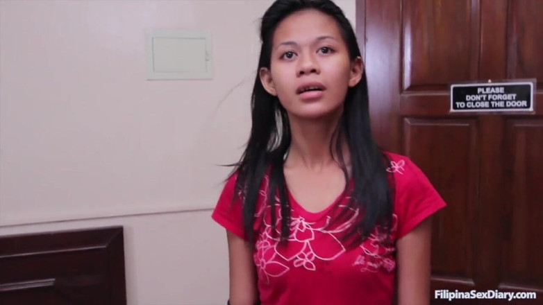 Sex Diary: Petite Filipina filled with thick creamy cum