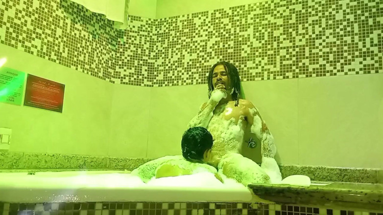 Gabes ftm: Chupei a Pica Dele No Banho E Fodemos até Gozar