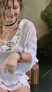 Una depravata dea renata fox. Voglio sedurrti e scopare, scopare e scopare ancora
