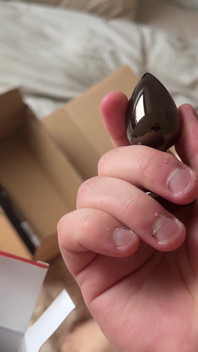 Deflorazione anale: plug e dildo per allungare il mio ano stretto prima di farmi scopare - Luna Doll