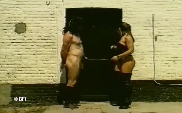 House of lords and mistresses in the spanking zone: Sm studio, esclave de couronne