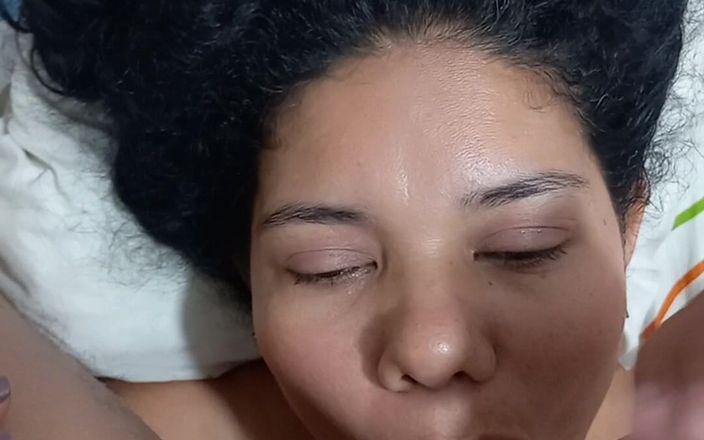 Valkyrieandluigy: 내 여친은 내 공을 빨고 싶어