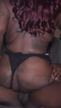 Hoa kapıyı çalıyor: ft cinsel çikolata