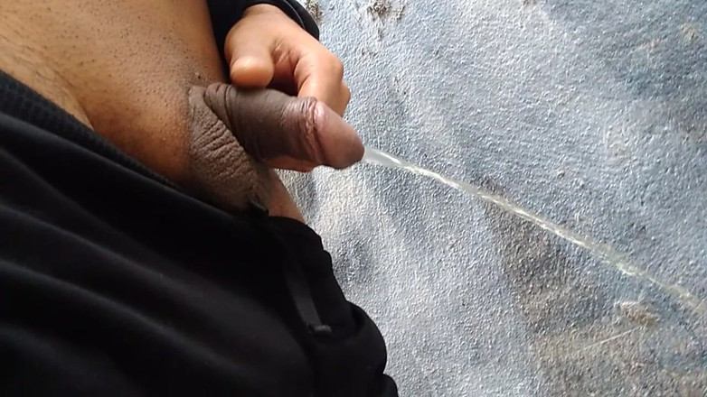 AlexAlejandro13: Morbid v alej venku