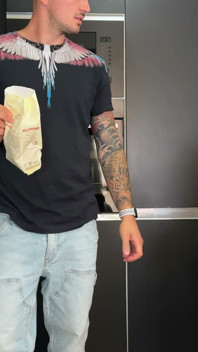 Dovevamo Cucinare E Mangiare Prima Di Uscire, Invece Mio Scopato Questa Bionda Italiana Sul Tavolo Da Pranzo