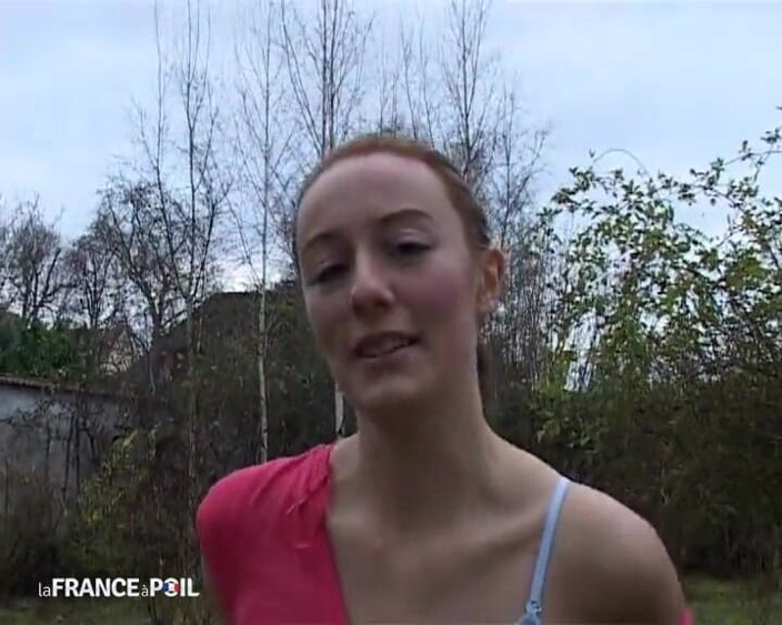 La France a Poil: Young Sporty Girl Gets Her Ass Nailed