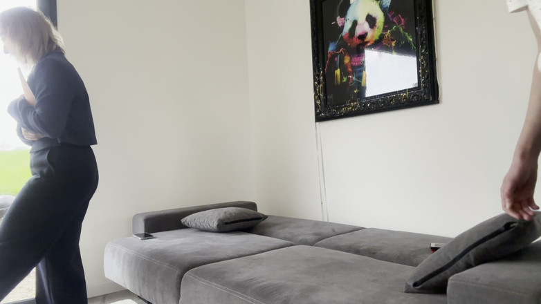 GIULIANA_OFFICIEL: 我正在申请当保姆