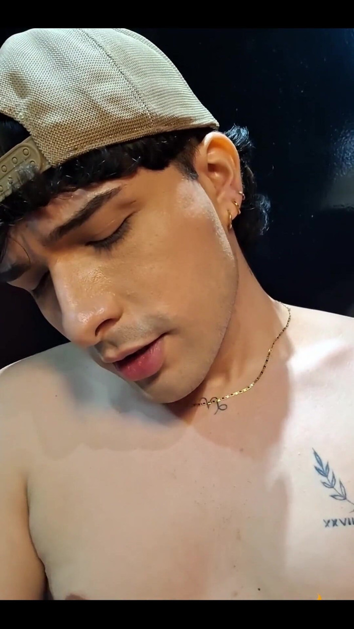 Diego latinboy: Rozpalenie yeloly zabawek
