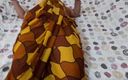Aria Mia: Une belle-mère partage son lit avec son beau-fils - BBW arabe,...