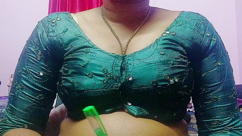 Desi Mohini: Desi Bhabhi hardcore sex z ojczymem