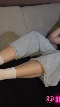 Alessandras handjob und Sockjob in verschwitzten weißen Socken - (dreamgirls in Socken)