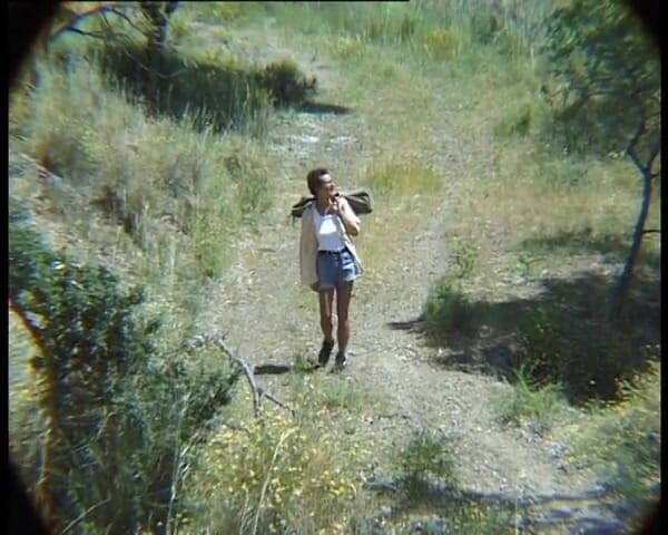 YOUR FIRST PORN: Reife Dora Outdoor Pissing