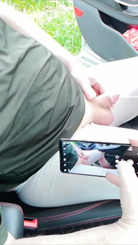 Sexy Durchsichtige Weiße Short Beim Autofahren