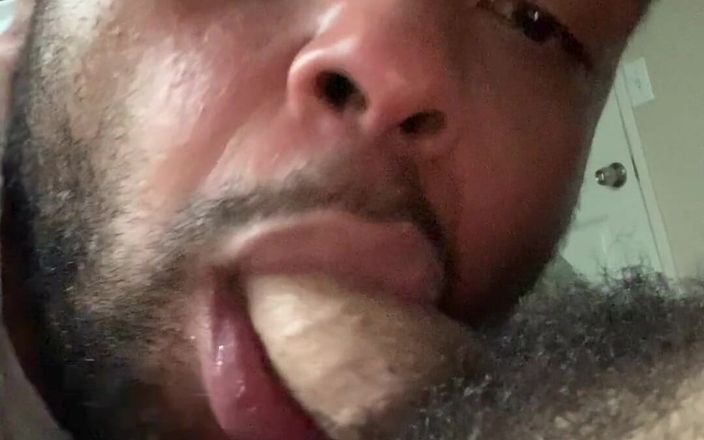 SloppyToppy: Mon beau-père d’amis adore sa bite droite dans ma bouche