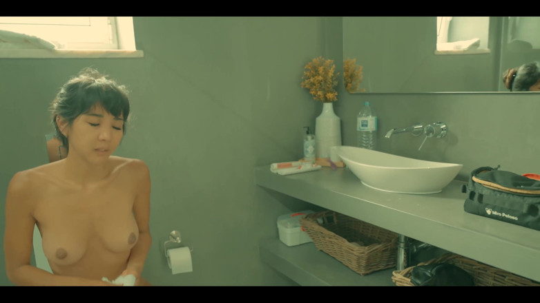 DaringKiara: Eu estou apenas acordando na minha cama e sinto uma...